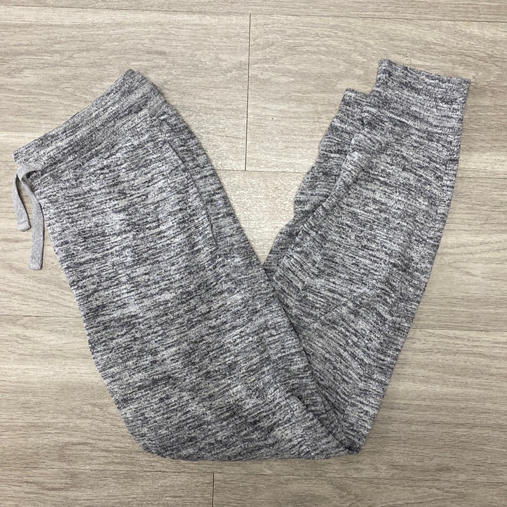 OVS Joggers/Sweatpants, drawstring waist w/pockets, grey size small
